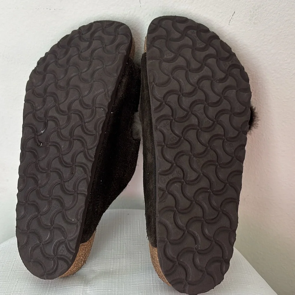 Birkenstock Arizona Shearling size 8.5/39_8